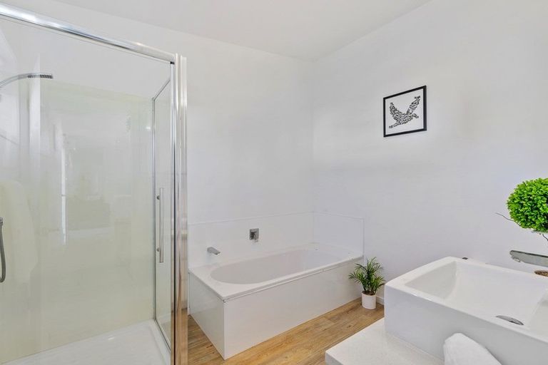 Photo of property in 4 Te Whai Street, Mangawhai Heads, Mangawhai, 0505