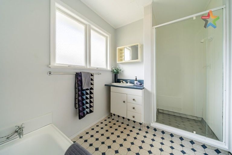 Photo of property in 62 Russell Road, Wainuiomata, Lower Hutt, 5014