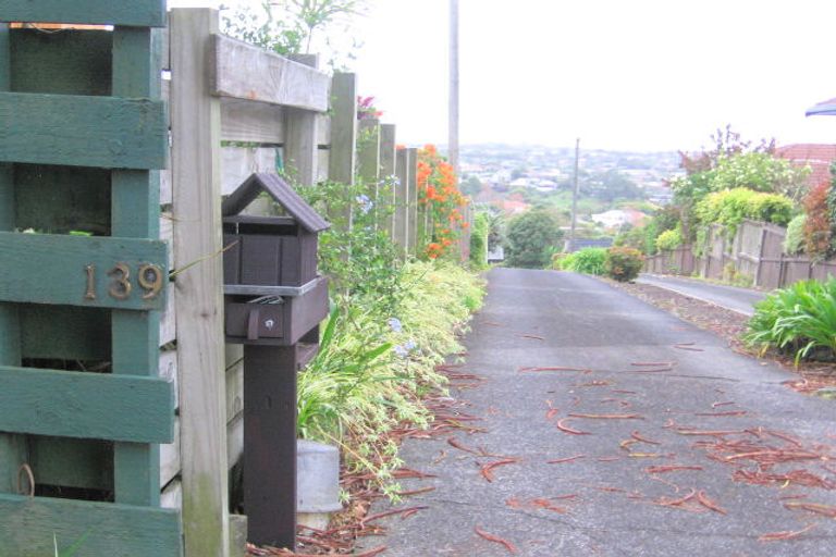 Photo of property in 139 Kowhai Road, Mairangi Bay, Auckland, 0630