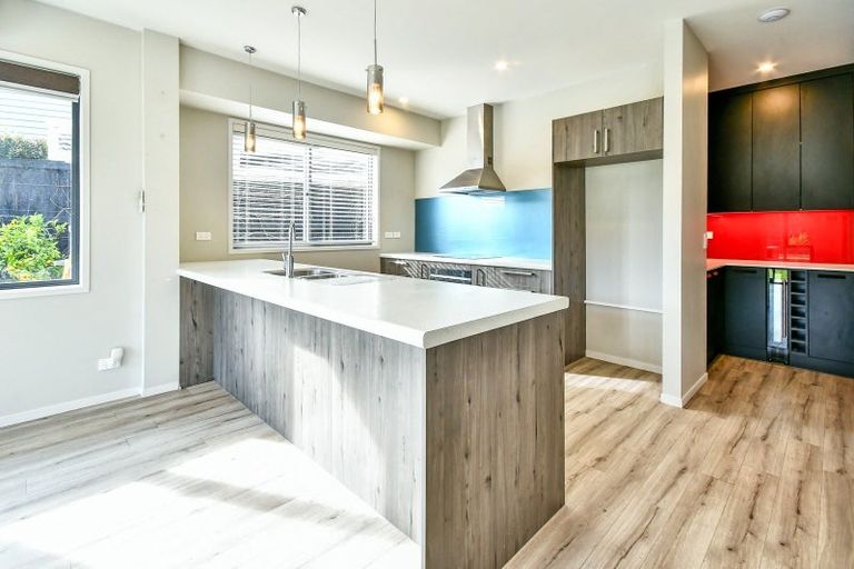 Photo of property in 11 Bayvista Drive, Karaka, Papakura, 2113