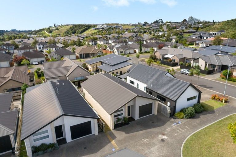 Photo of property in 15 Capstan Close, Pyes Pa, Tauranga, 3112