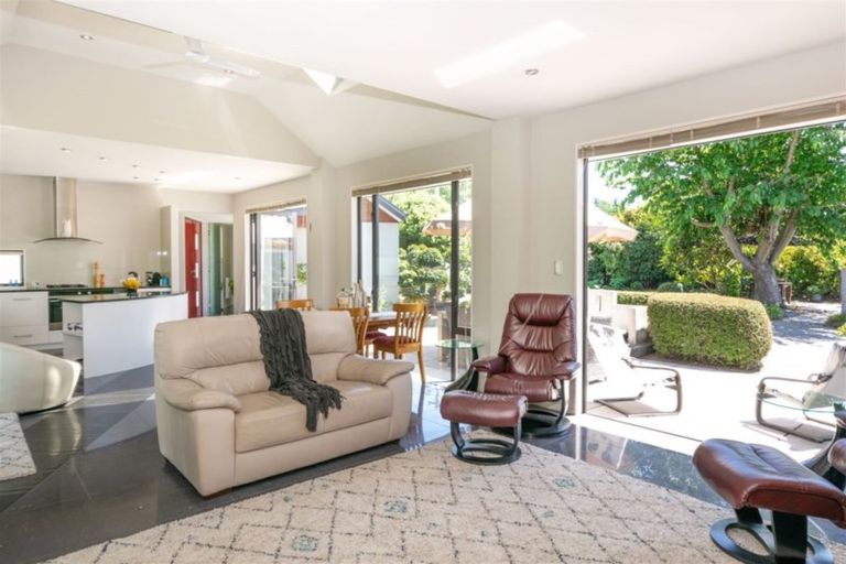 Photo of property in 16 Hammerichs Road, Rapaura, Blenheim, 7272