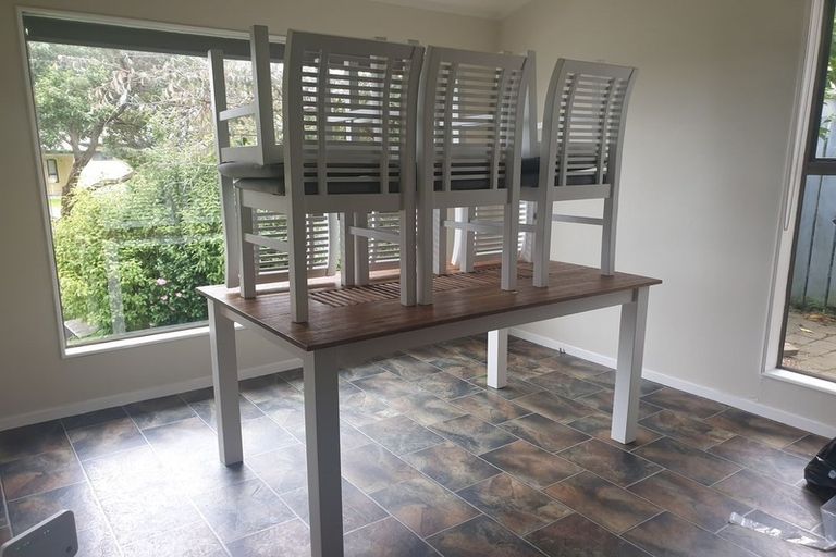 Photo of property in 18 Mercury Way, Whitby, Porirua, 5024