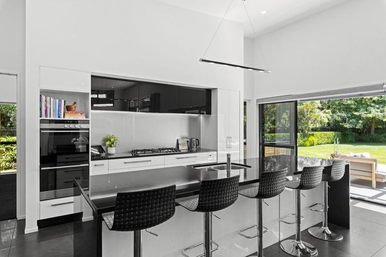 Photo of property in 7 Carnaby Close, St Albans, Christchurch, 8052