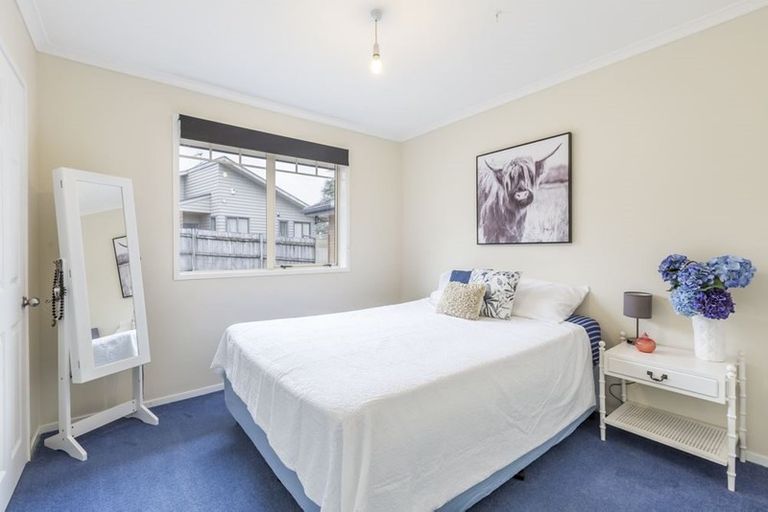 Photo of property in 58 Rivervale Grove, Stanmore Bay, Whangaparaoa, 0932