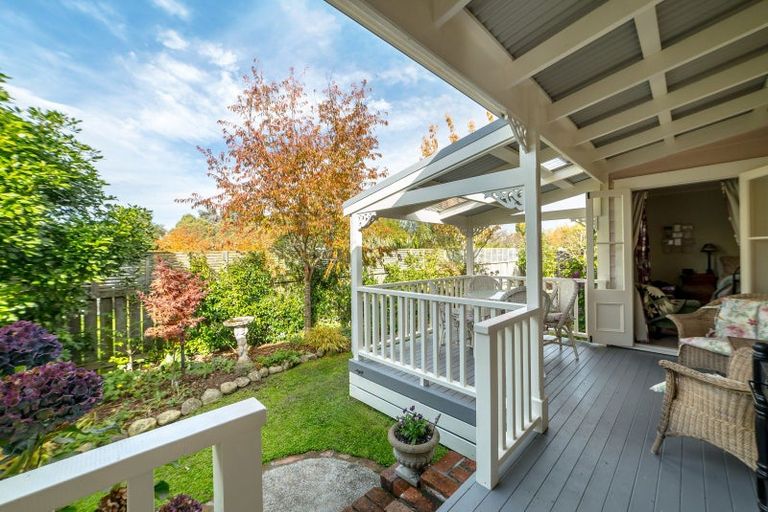 Photo of property in 10 Cotter Street, Greytown, 5712