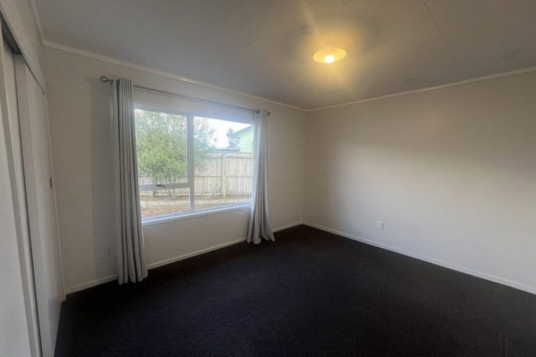Photo of property in 8 Invergarry Road, Hilltop, Taupo, 3330