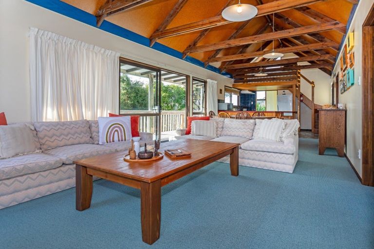 Photo of property in 10 Robyn Crescent, Hahei, Whitianga, 3591