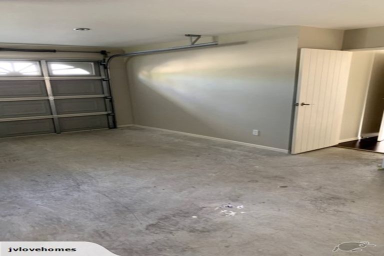 Photo of property in 386a East Coast Road, Sunnynook, Auckland, 0630