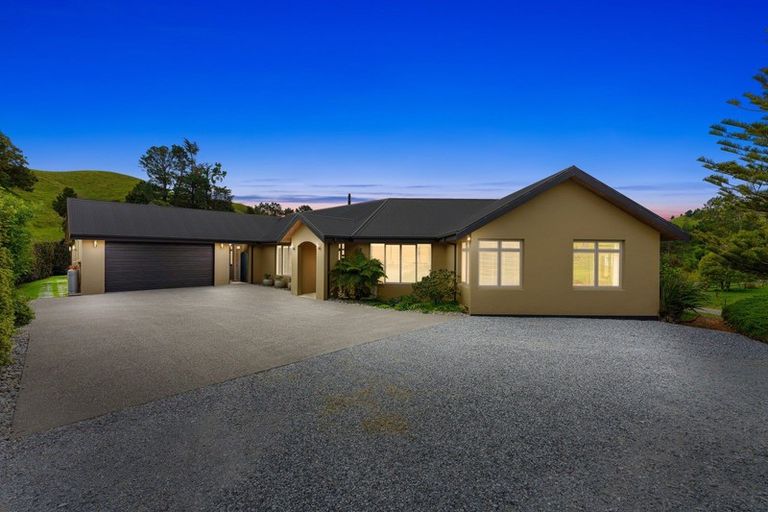 Photo of property in 122 Mickell Road, Hautere, Otaki, 5582