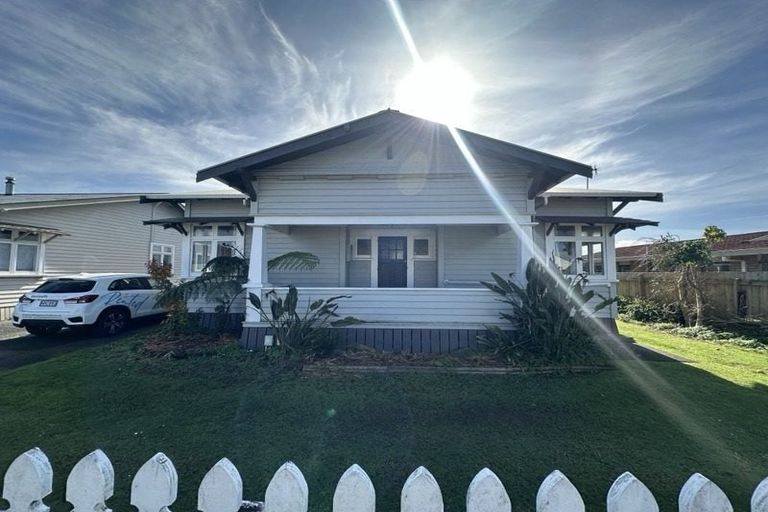 Photo of property in 11 Nixon Street, Kensington, Whangarei, 0112