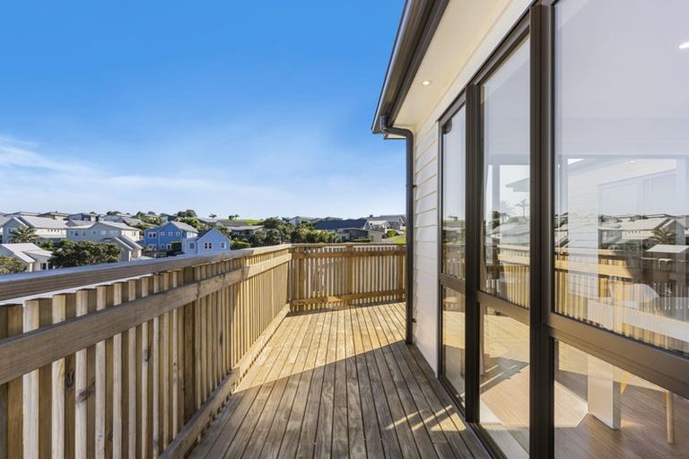 Photo of property in 25 Whale Bay Rise, Gulf Harbour, Whangaparaoa, 0930