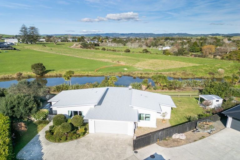 Photo of property in 16 Riverglen Road, Waipu, 0510