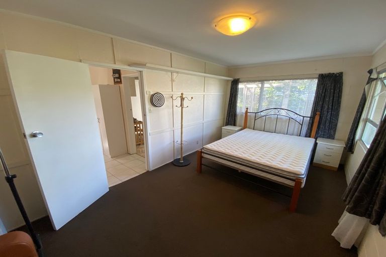 Photo of property in 84 Glencoe Road, Browns Bay, Auckland, 0630