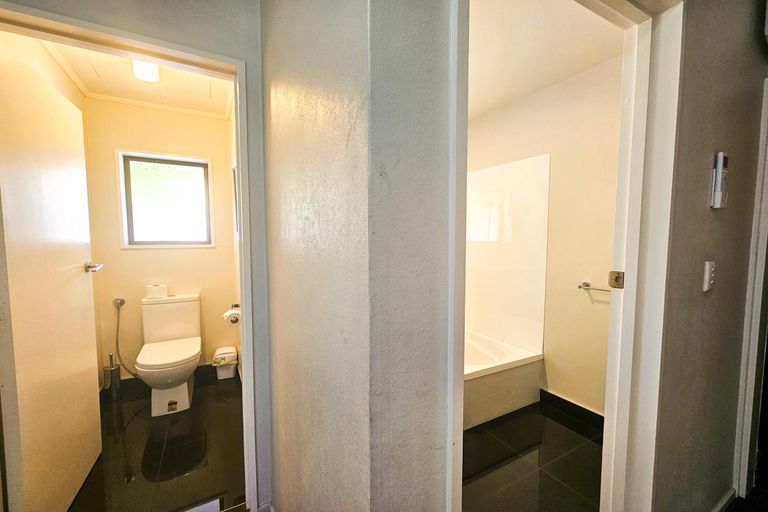 Photo of property in 4 Hamilton Drive, Lake Tekapo, 7999