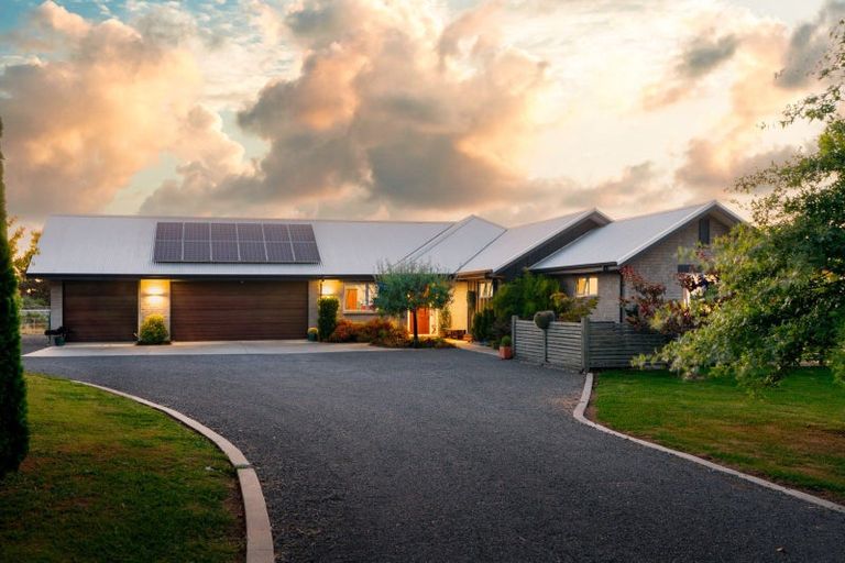 Photo of property in 33 Lee Road, Burbush, Hamilton, 3289