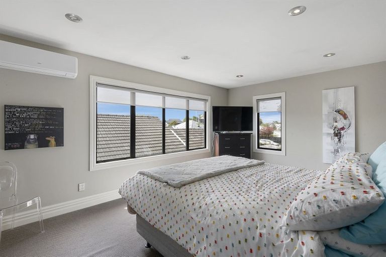 Photo of property in 85a Abberley Crescent, St Albans, Christchurch, 8014