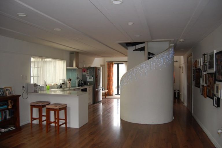 Photo of property in 87 Tawa Road, Kumeu, 0891