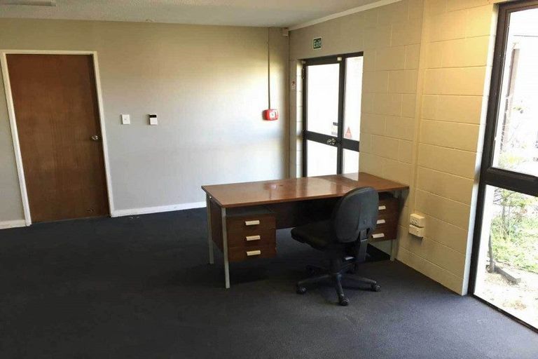 Photo of property in 56 Shortland Street, Wainoni, Christchurch, 8061