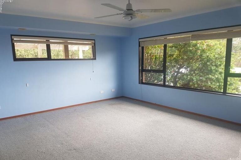 Photo of property in 155 Rockell Road, Whananaki, Hikurangi, 0181