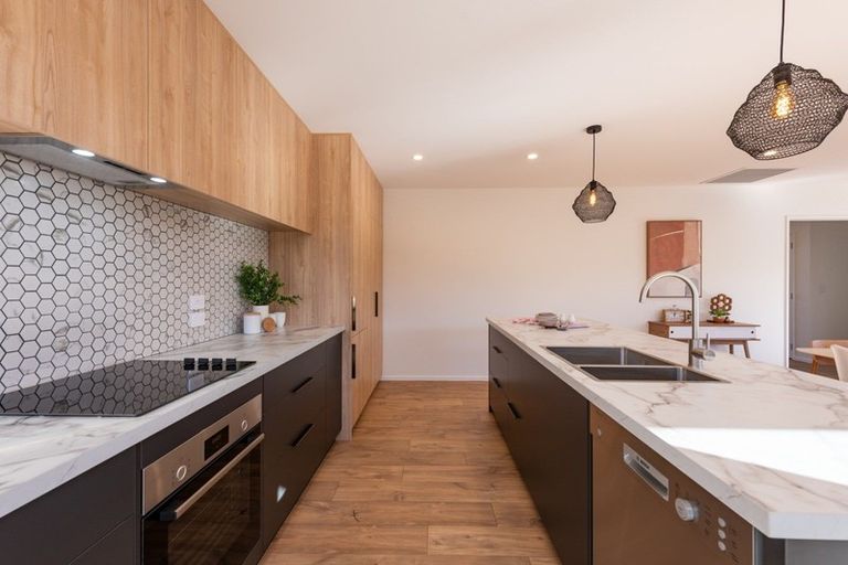 Photo of property in 14 Seagrass Place, Otaki Beach, Otaki, 5512