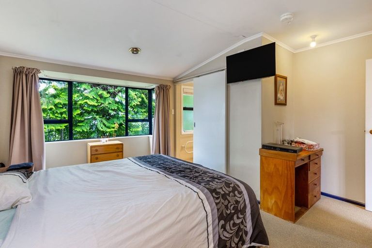 Photo of property in 90 Tamatea Road, Taupo, 3330