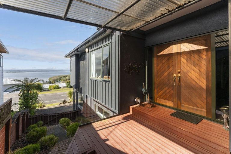 Photo of property in 82 Wakeman Road, Acacia Bay, Taupo, 3330