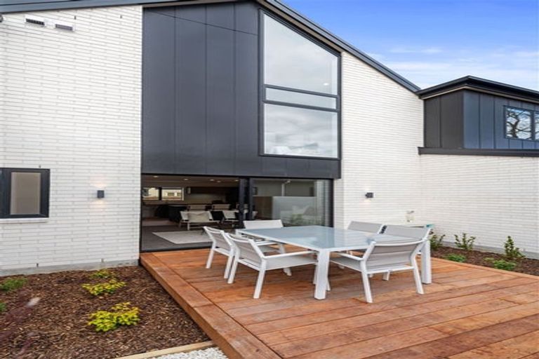 Photo of property in 8a Gambia Street, Papanui, Christchurch, 8053