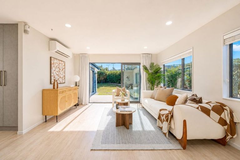 Photo of property in 21 Vintry Drive, Huapai, Kumeu, 0810
