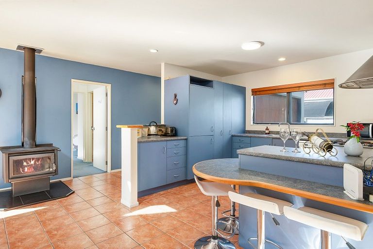 Photo of property in 13 Holden Avenue, Holdens Bay, Rotorua, 3010