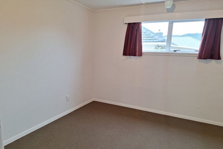 Photo of property in 7 Massey Street, Elderslea, Upper Hutt, 5018