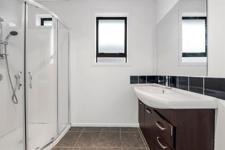 Photo of property in 11 Sunnyside Crescent, Papatoetoe, Auckland, 2025