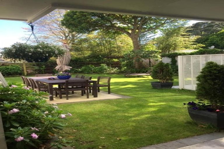 Photo of property in 13 Sunny Glen, Waikanae, 5036