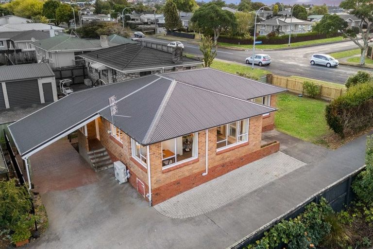 Photo of property in 70 Wellington Street, Pukekohe, 2120
