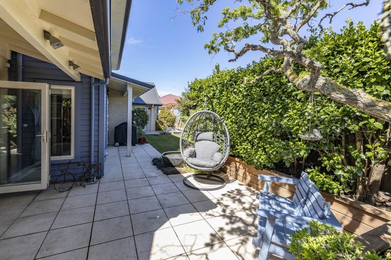 Photo of property in 3 Holiday Drive, Mairehau, Christchurch, 8052