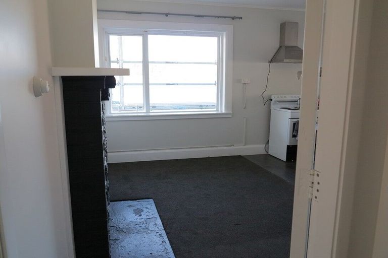 Photo of property in 2/77 Maida Vale Road, Roseneath, Wellington, 6011