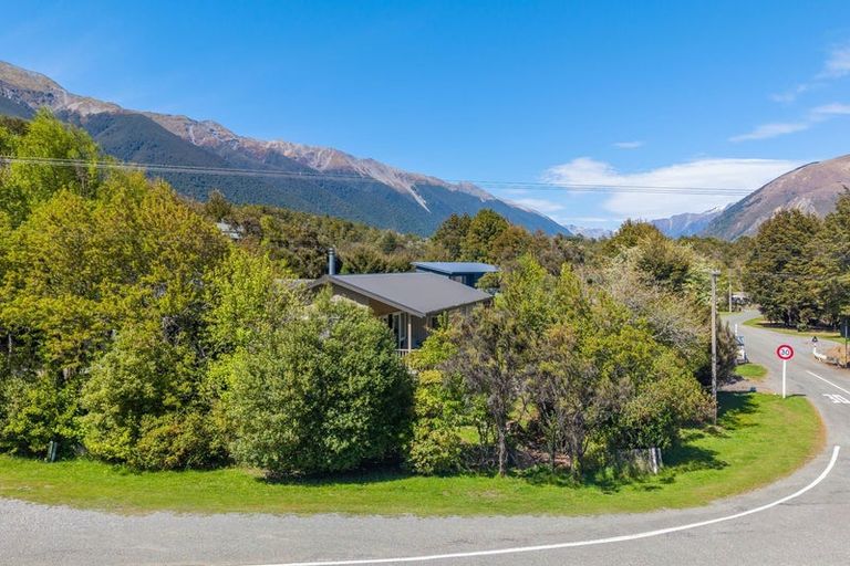Photo of property in 7 Main Rd St Arnaud, St. Arnaud, Saint Arnaud, 7072