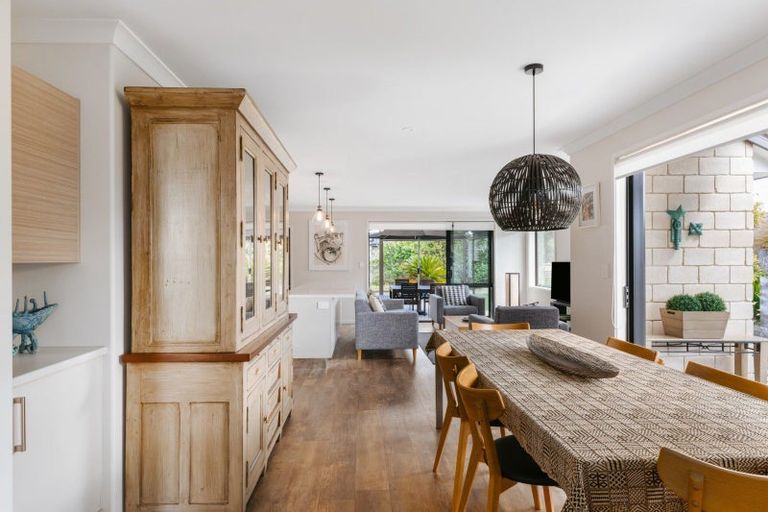 Photo of property in 44 Hiria Crescent, Papamoa Beach, Papamoa, 3118