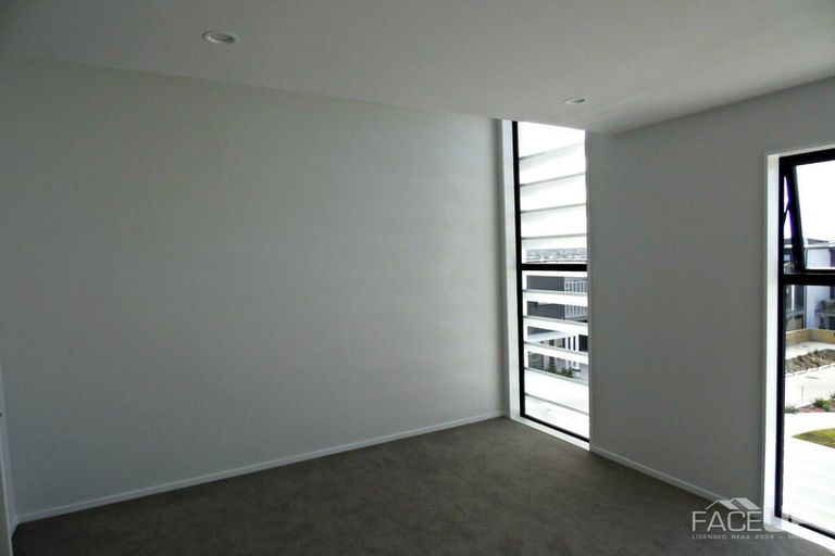 Photo of property in 4 Carder Court, Hobsonville, Auckland, 0618