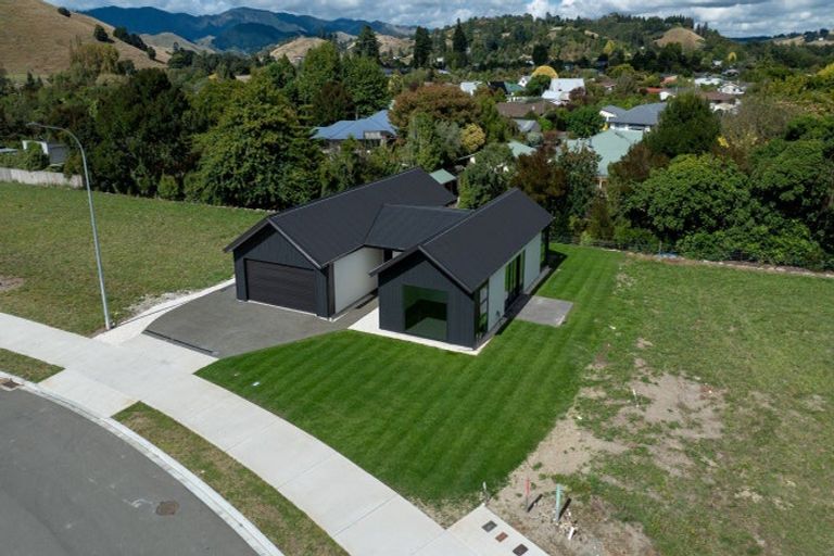 Photo of property in 6 Pyke Place, Wakefield, 7025