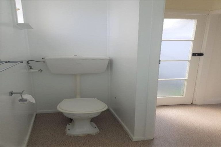 Photo of property in 1/10 Blease Street, New Lynn, Auckland, 0600