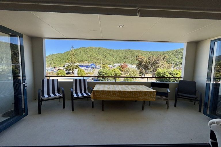 Photo of property in 12/45 Beach Road, Waikawa, Picton, 7220