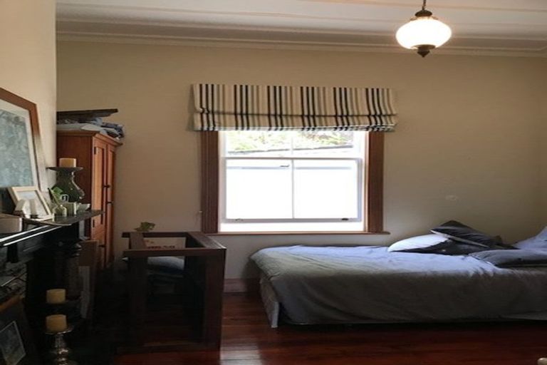 Photo of property in 43c Austin Street, Mount Victoria, Wellington, 6011