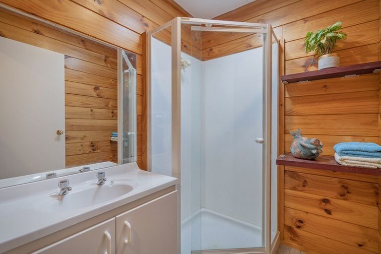 Photo of property in 13 Martin Place, Cooks Beach, Whitianga, 3591