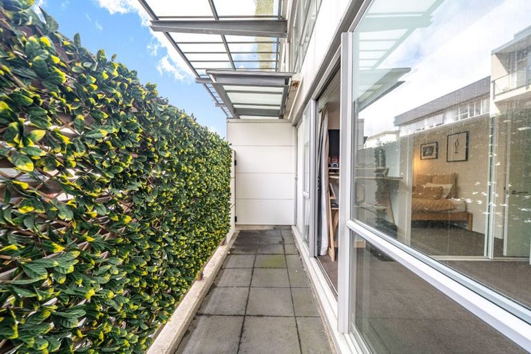 Photo of property in Sol Apartments, 2/37 Jessie Street, Te Aro, Wellington, 6011