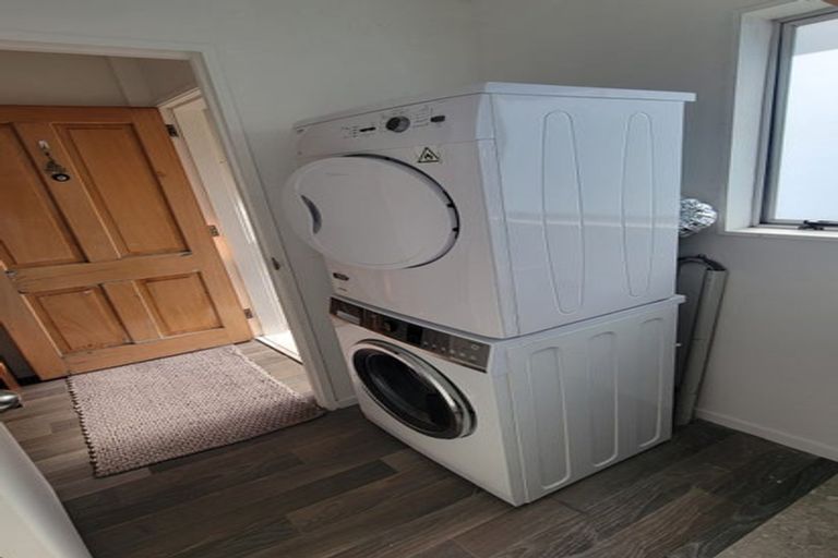 Photo of property in 56 Victory Street, Welcome Bay, Tauranga, 3112