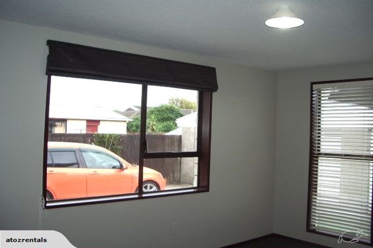 Photo of property in 1/204 Grimseys Road, Redwood, Christchurch, 8051