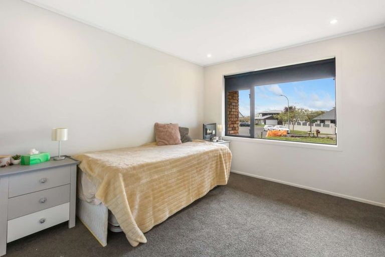 Photo of property in 3 Libra Place, Kawaha Point, Rotorua, 3010