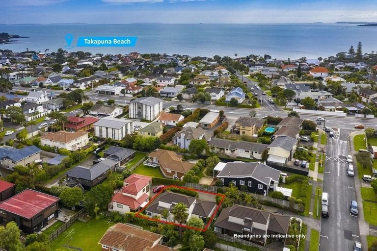 Photo of property in 2/3 Hart Road, Hauraki, Auckland, 0622