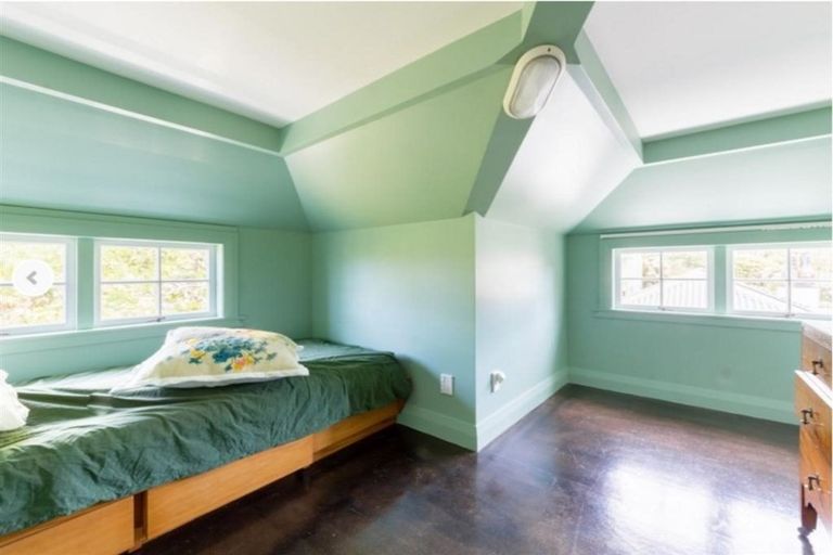 Photo of property in 72 Raroa Road, Kelburn, Wellington, 6012